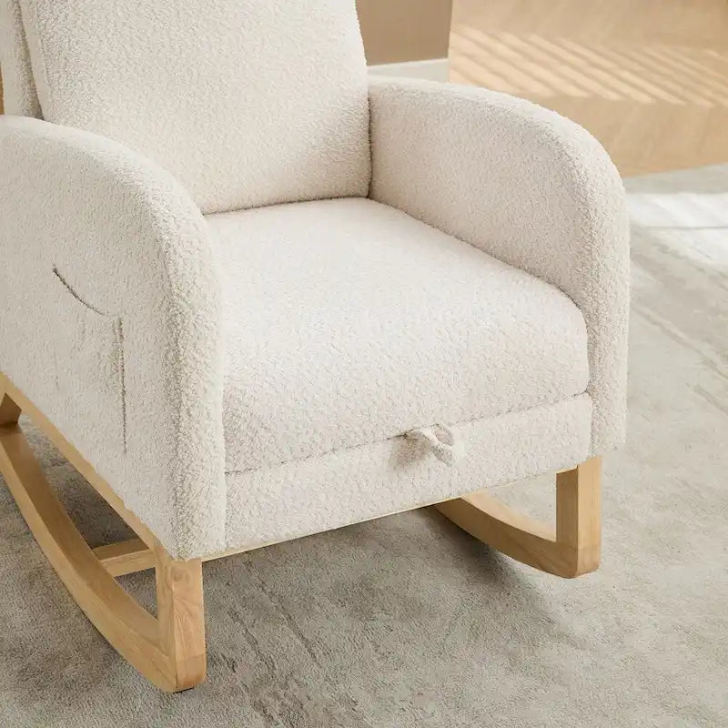 Fauteuil à bascule pour chambre de bébé