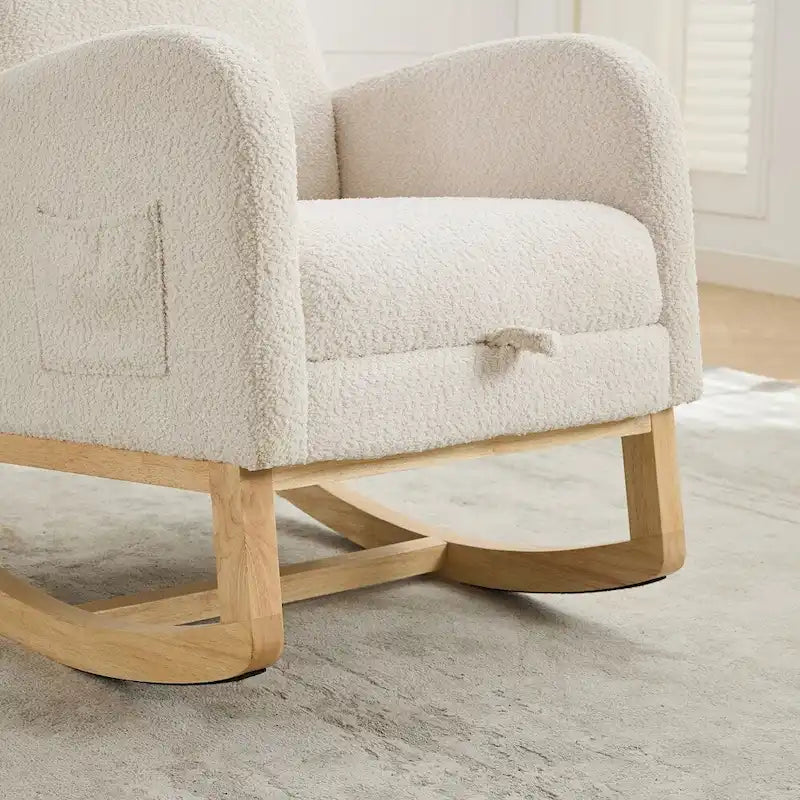 Fauteuil à bascule pour chambre de bébé