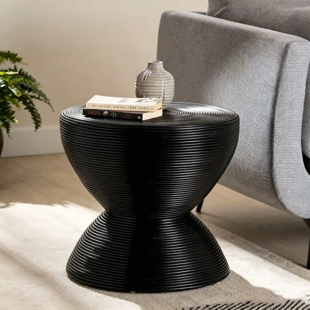 Table d'appoint en rotin naturel