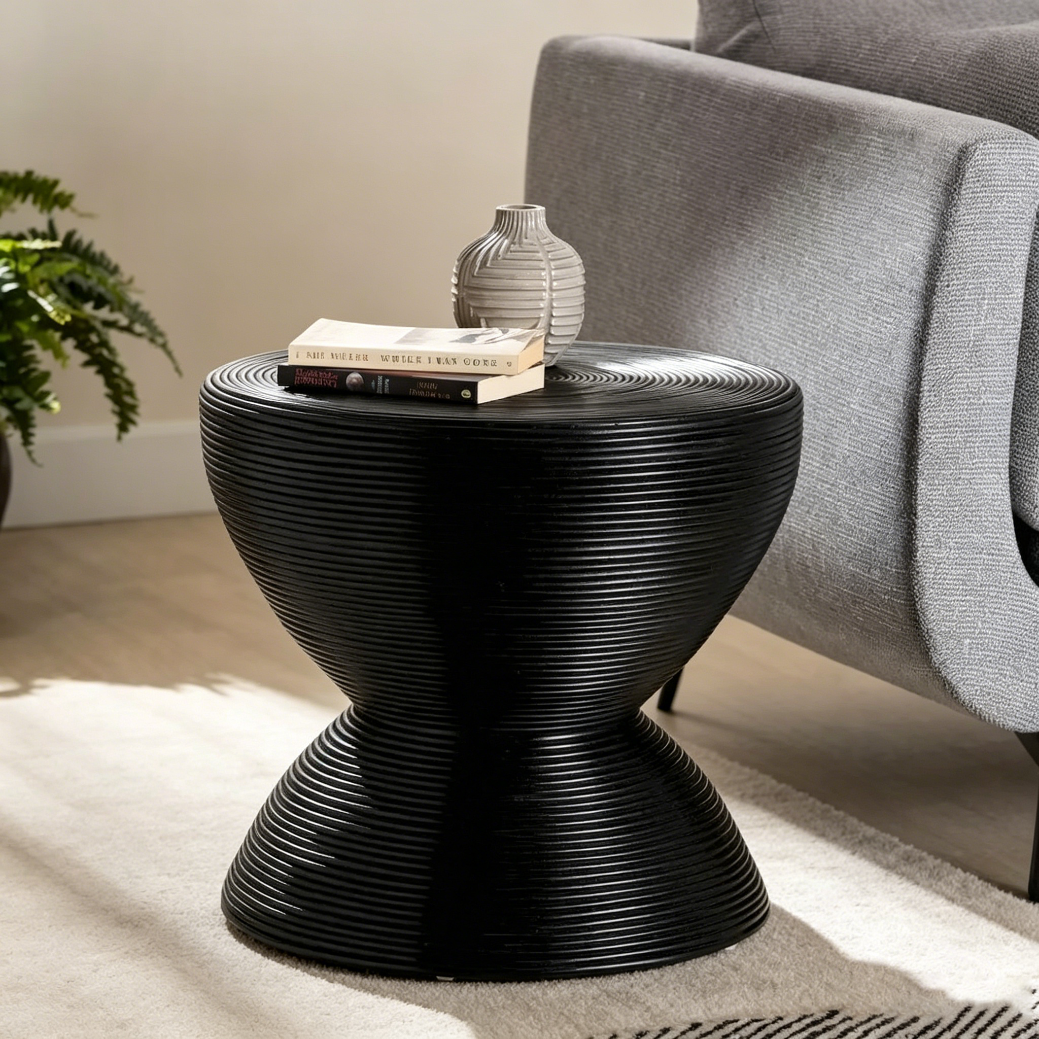 Table d'appoint en rotin naturel
