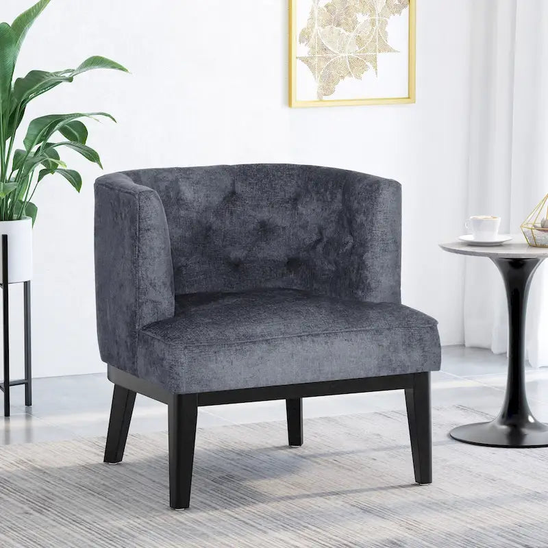 Chaise décorative capitonnée