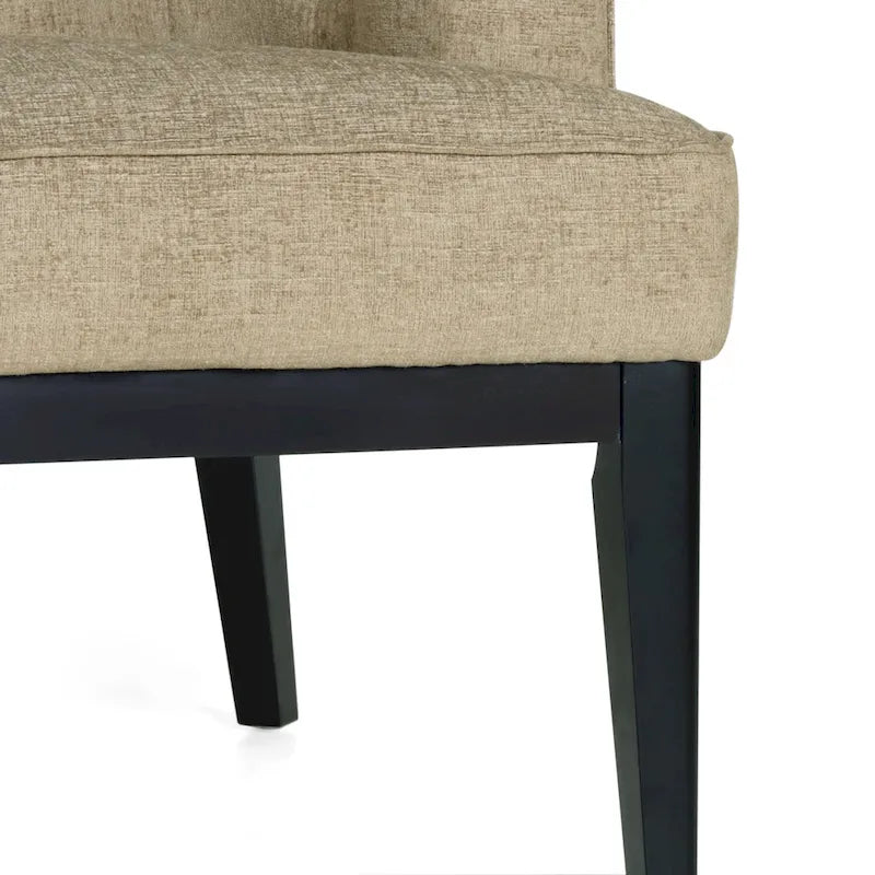 Chaise décorative capitonnée