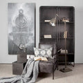 Vitrine Klaus marron foncé en métal poli avec portes grillagées