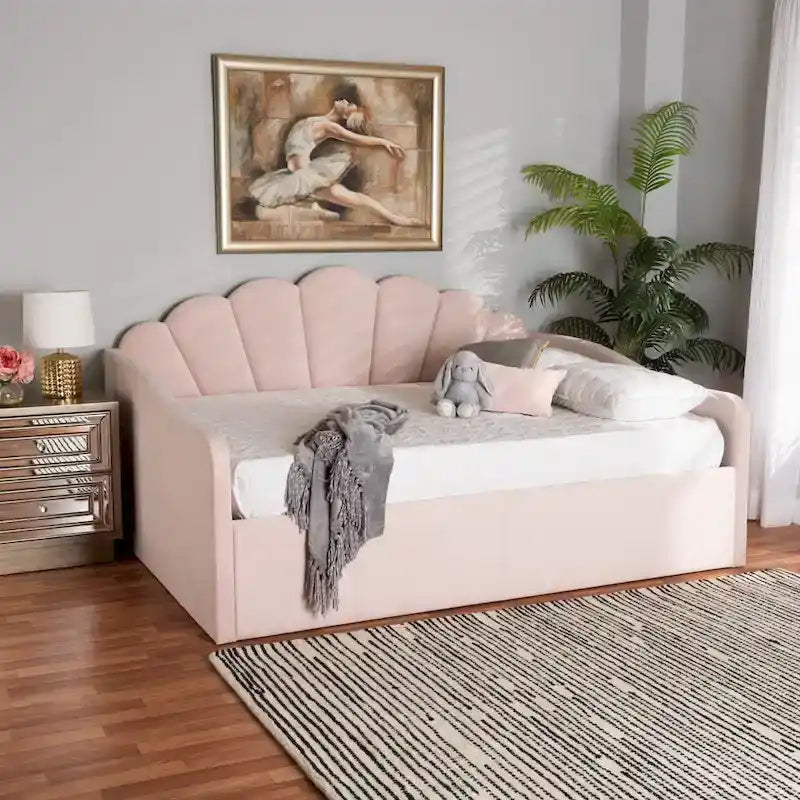 Lit de repos moderne tapissé de velours - rose clair