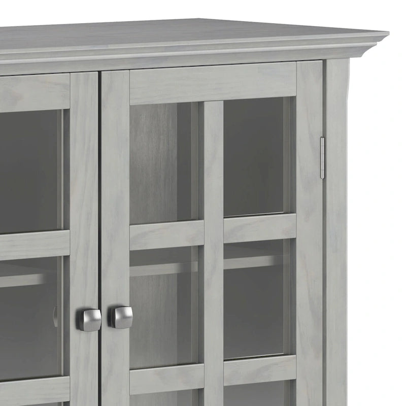Armoire de rangement en bois massif