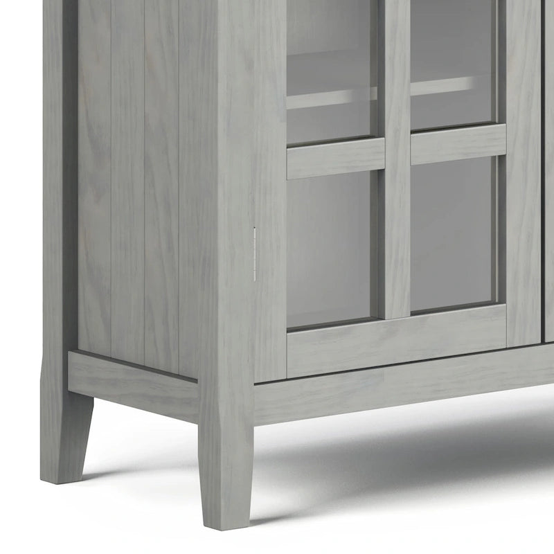 Armoire de rangement en bois massif